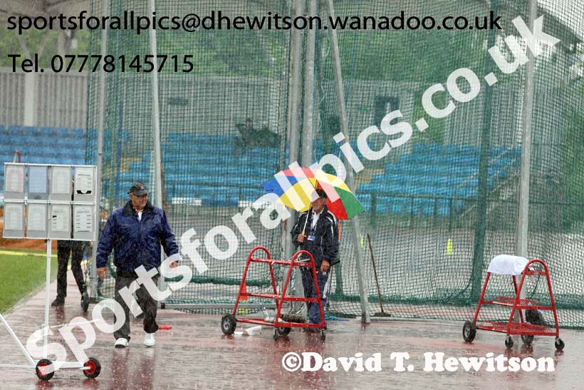 Rainy day at the Northern Championships, Sport City, Manchester. Photo: David T. Hewitson/Sports for All Pics